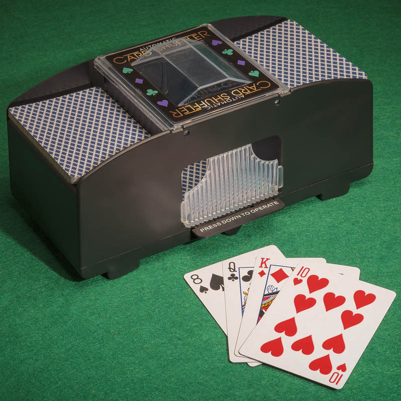 AUTOMATIC CARD SHUFFLER