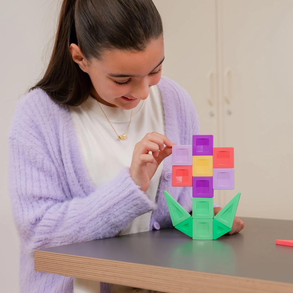 CONNETIX PRO Build It 4 Ways Flowers Pack - 21 Pieces