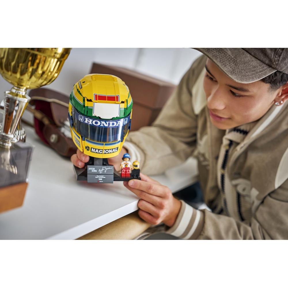 Lego Editions 43024 Ayrton Senna Helmet_8