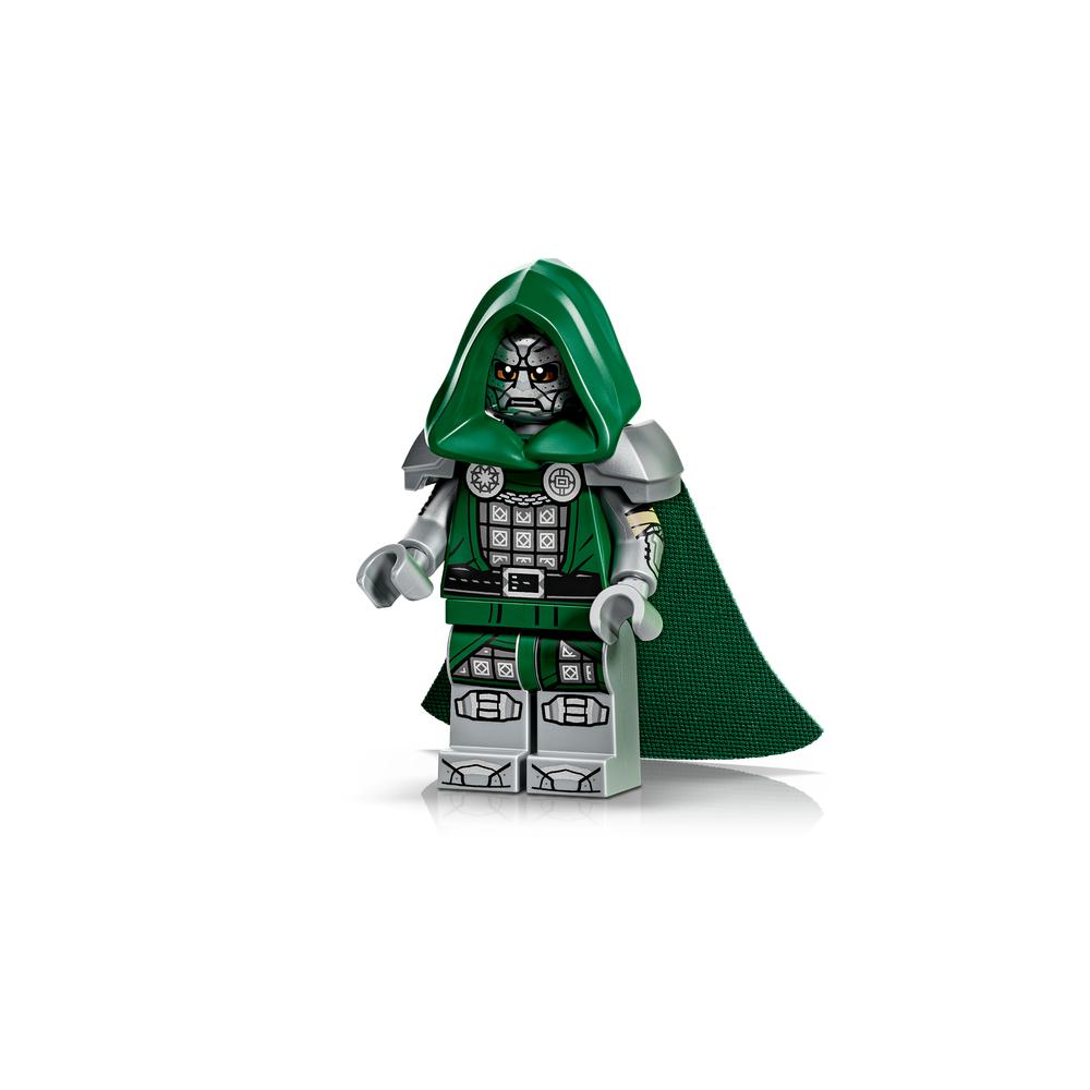 Lego Super Heroes 76345 Doctor Doom Bust_2