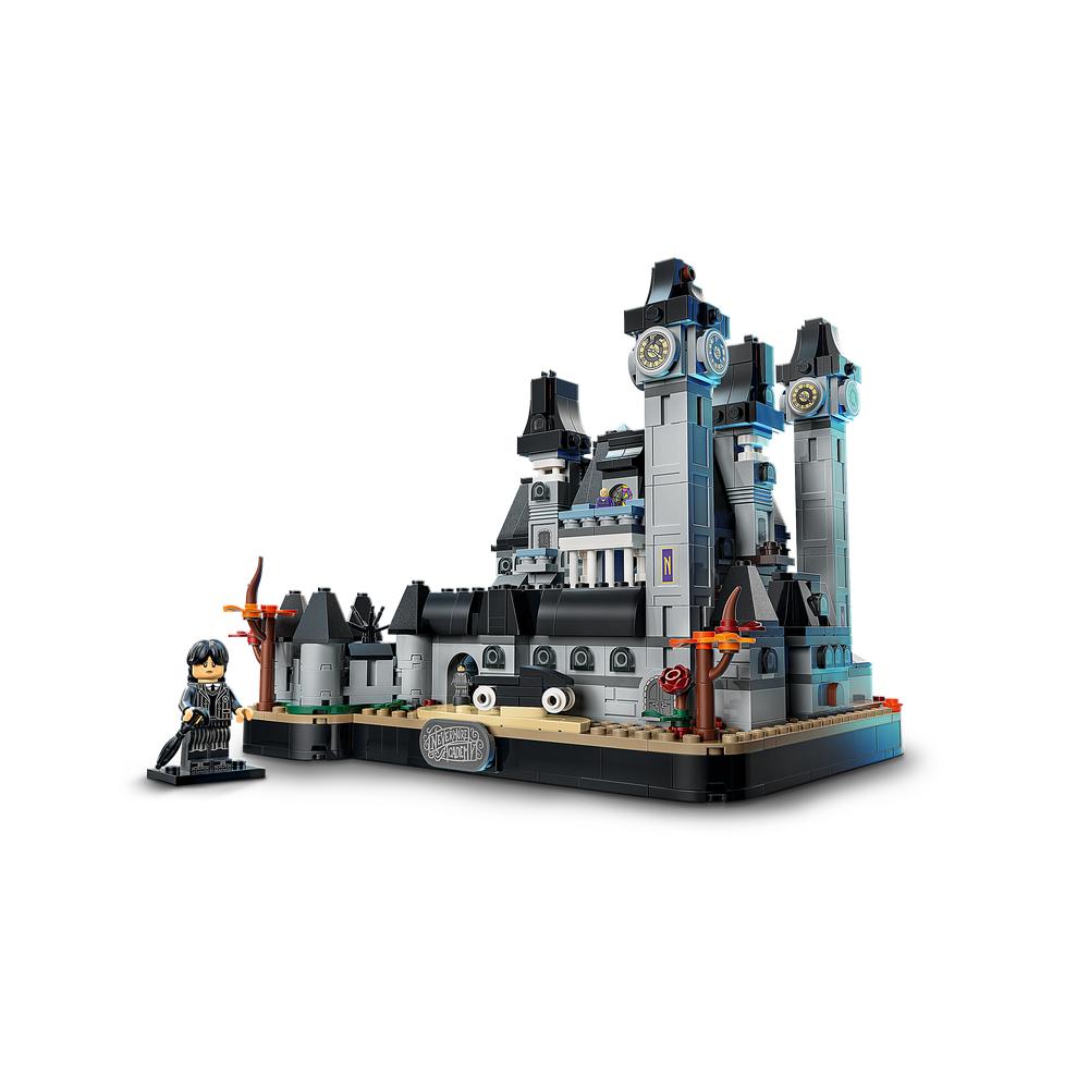 Lego Wednesday 76788 Nevermore Academy_1