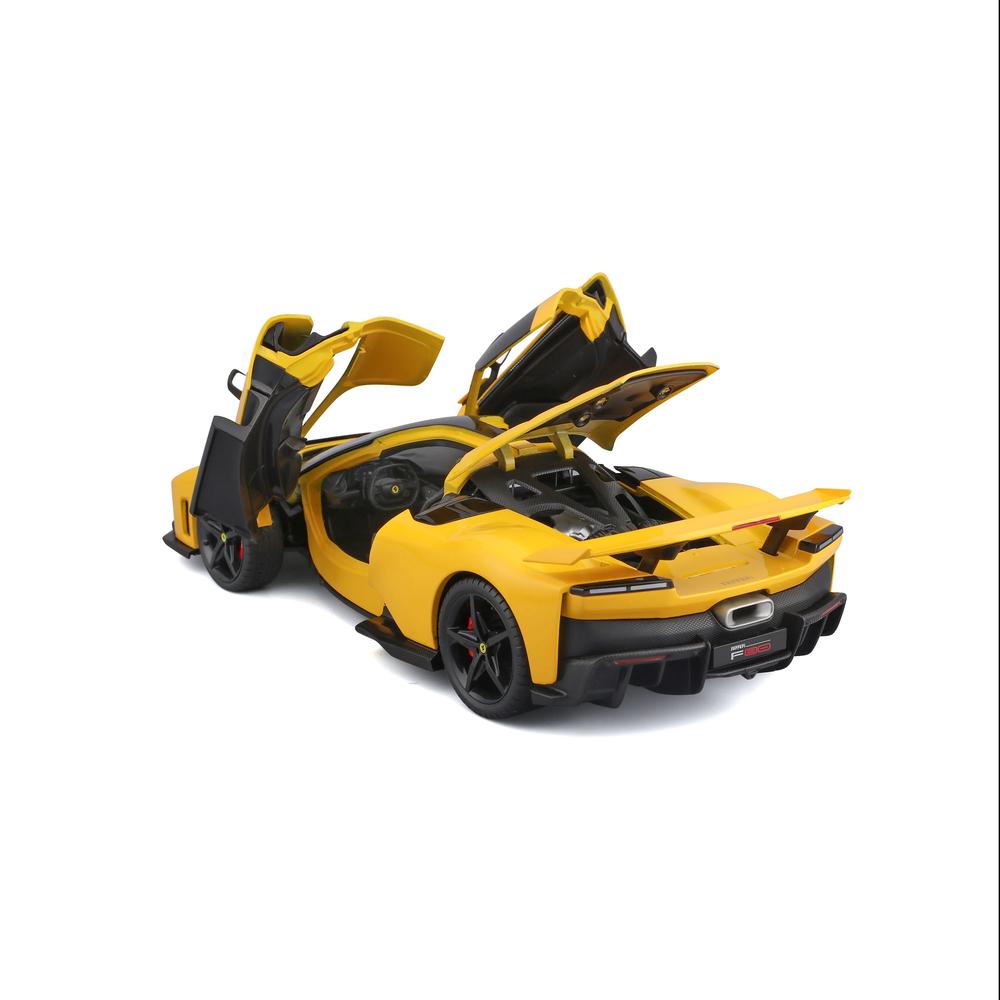 1:18 Ferrari Race & Play F80 Yellow_5
