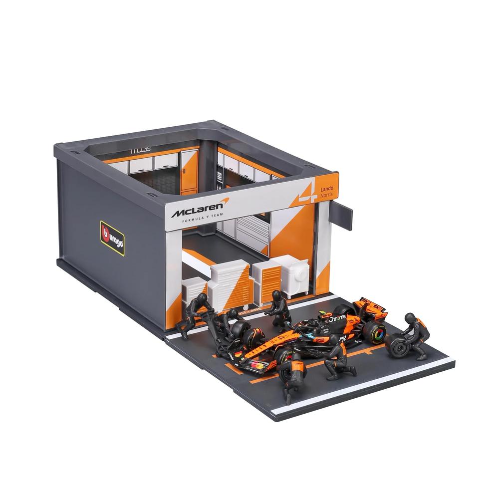 1:43 F1 Mclaren MCL39 2025 Pit Pass Diorama Norris_3