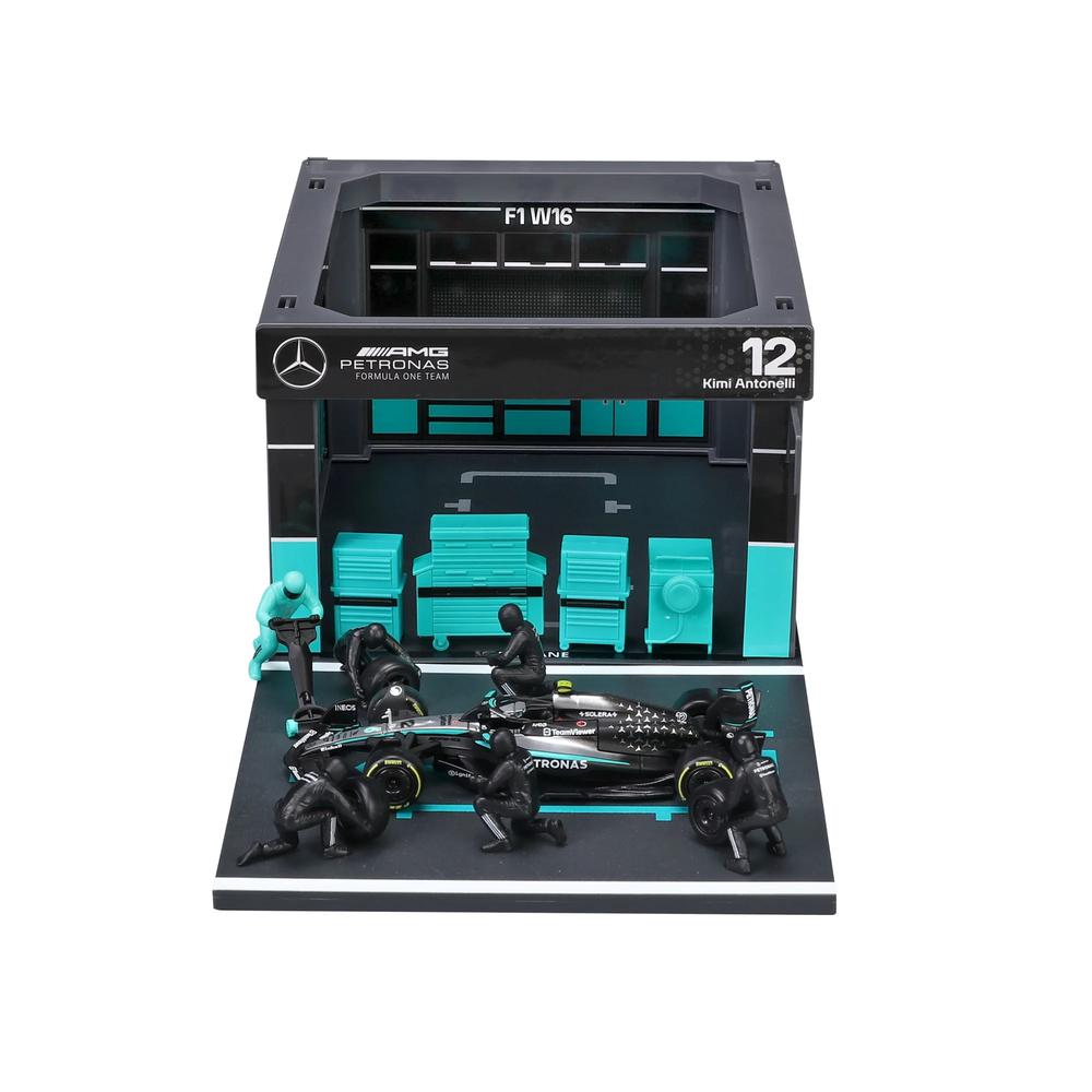 1:43 F1 Mercedes AMG W16 2025 Pit Pass Diorama Antonelli_1