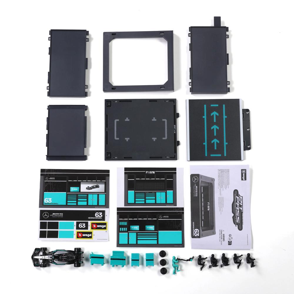 1:43 F1 Mercedes AMG W16 2025 Pit Pass Diorama Russell_7