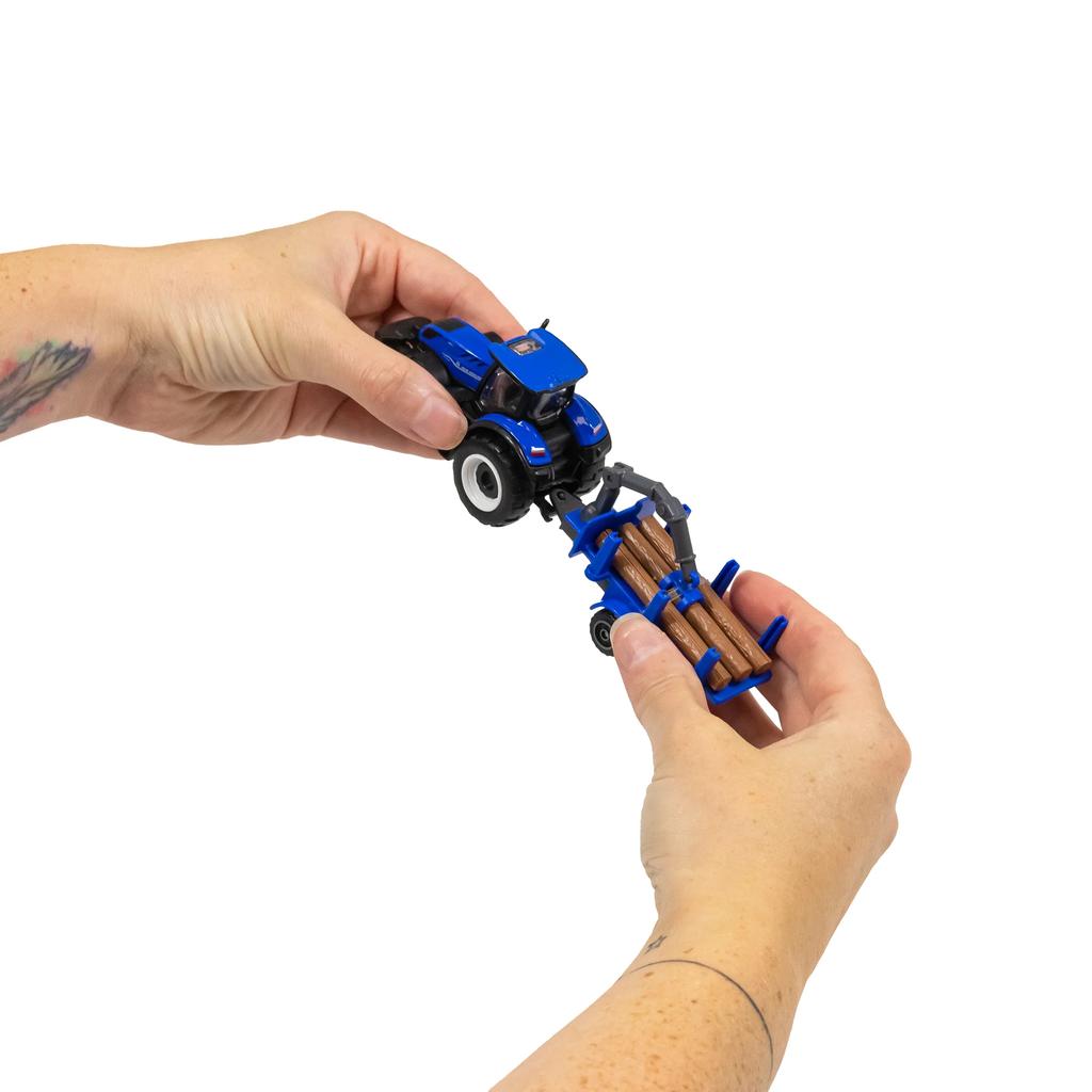 Maisto Mini Work Machines 4 Pack New Holland Tractor and Trailers