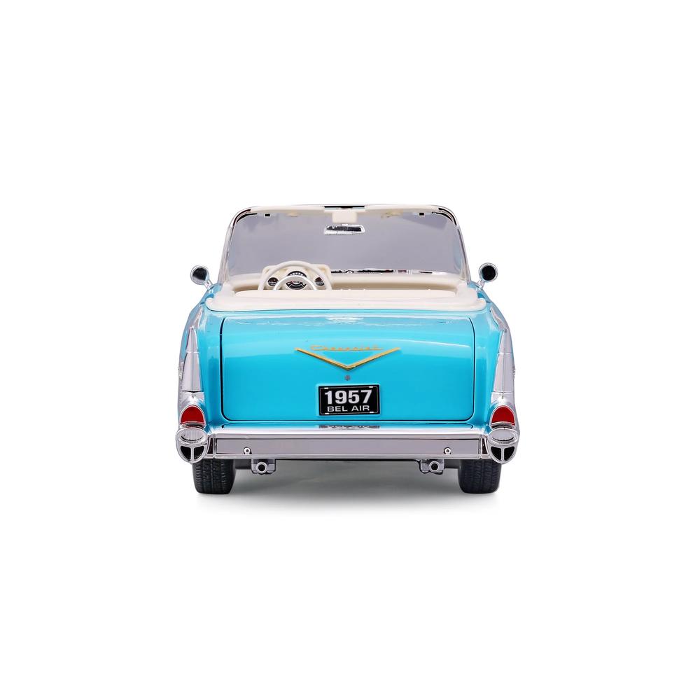 1:18 Chevrolet Bel Air Convertible Light Blue_3