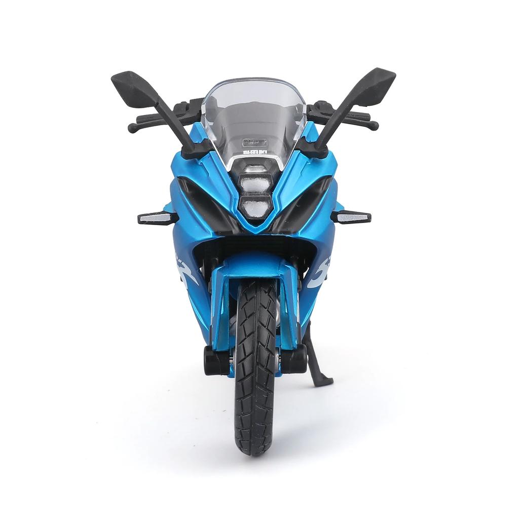 Maisto 1:18 Motorbike Suzuki GSX-8R Sports Bike