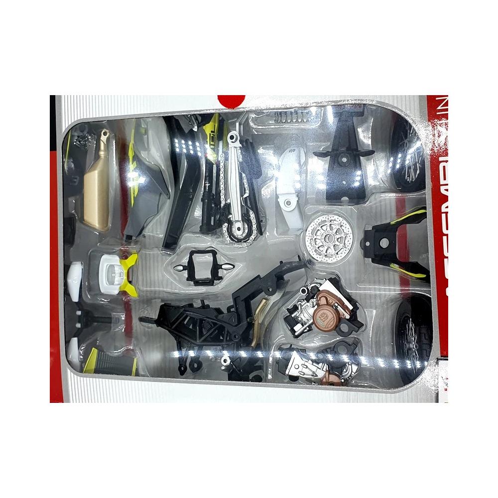 1:12 Motorbike Kit Husqvarna 701 Supermoto_3