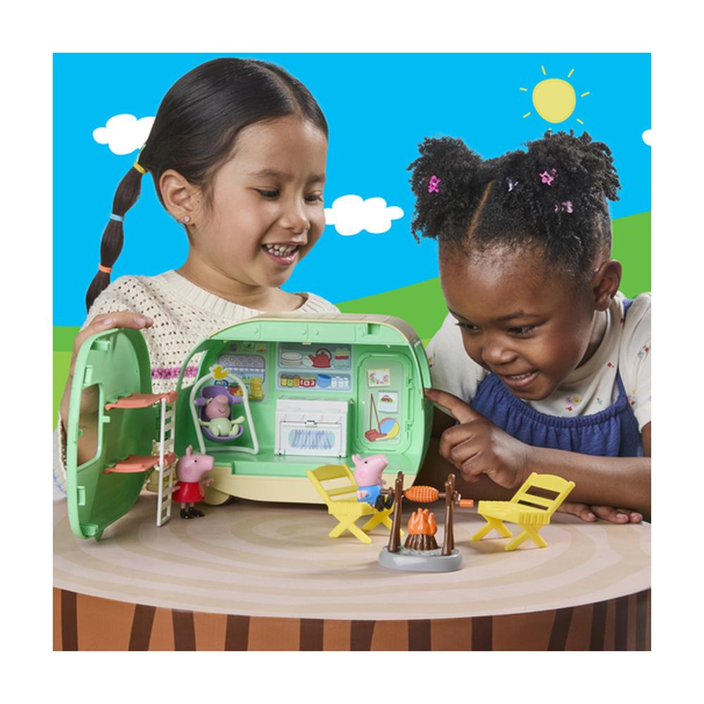 Peppa Pig Three Little Piggies Caravan_3