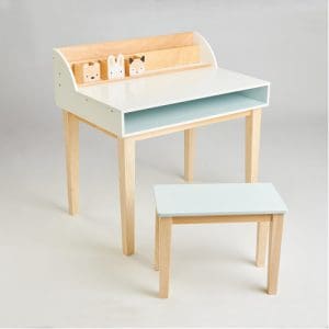 Desk and Chair (Rabbit & Bear)