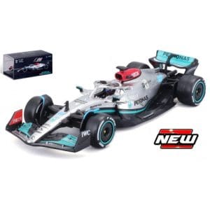 1:43 Mercedes-AMG Petronas F1 W13 E Performance 2022 Russell w/Helmet